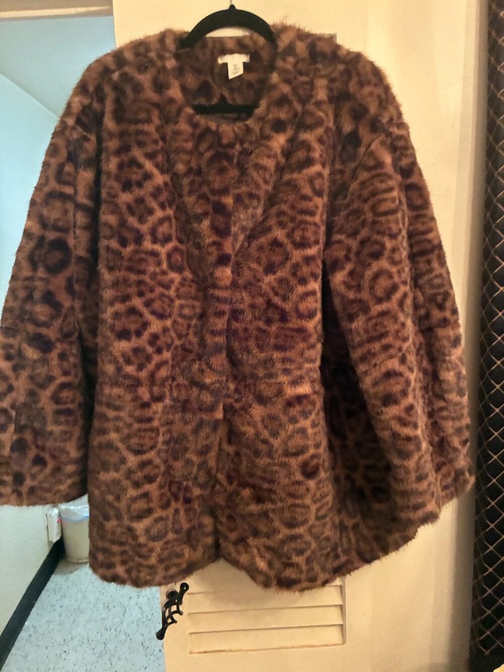 FAUX LEOPARD 3/4 COAT